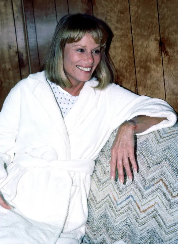 Abby Dalton, American actress known most for her role on Falcon Crest, undated. Photo: Oscar Abolafia/Everett Collection