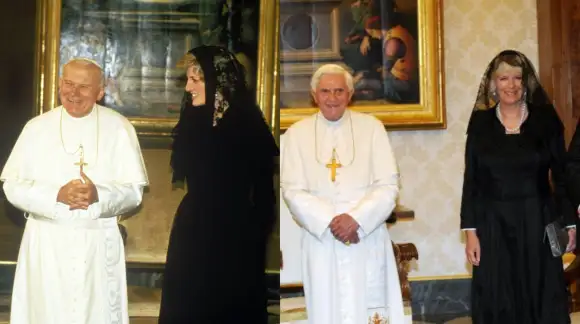 Camilla Parker-Bowles vs Lady Diana