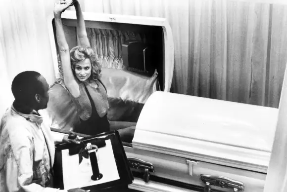 ONCE BITTEN US 1985 ONCE BITTEN US 1985 CLEAVON LITTLE, LAUREN HUTTON Date: 1985. Strictly editorial use only in conjunc