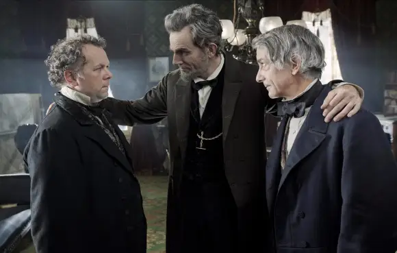 David Costabile, Daniel Day-Lewis &amp; David Strathairn Personnages : James Ashley, Abraham Lincoln, secrétaire d'État Willi