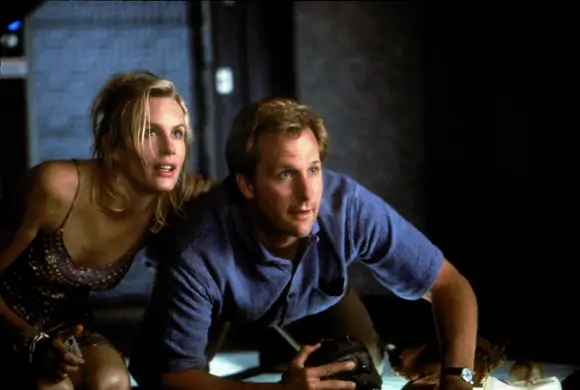 Daryl Hannah &amp; Jeff Daniels Personajes: Lizzie &amp; Tim O Hara Película: Mi marciano favorito; My Favourite Martian (EE.UU. 1999) D