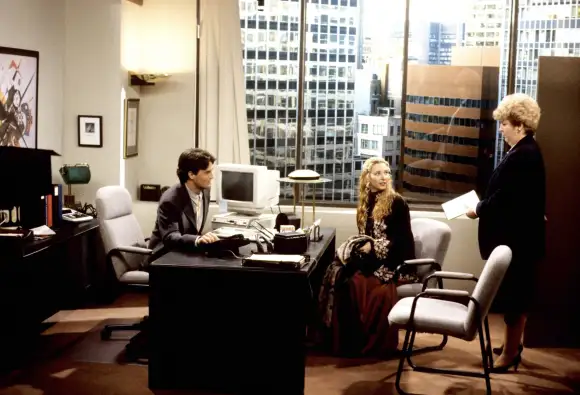 FRIENDS, from left: Matthew Perry, Lisa Kudrow, Fritzi Burr, The One With The Stoned Guy , (Season 1, ep. 115, aired Feb