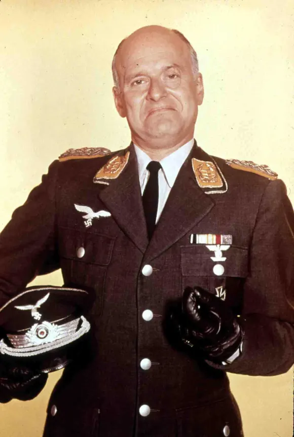 Hogan's Heroes Cast then now "Colonel Wilhelm Klink" actor Werner Klemperer still alive today 2021 age