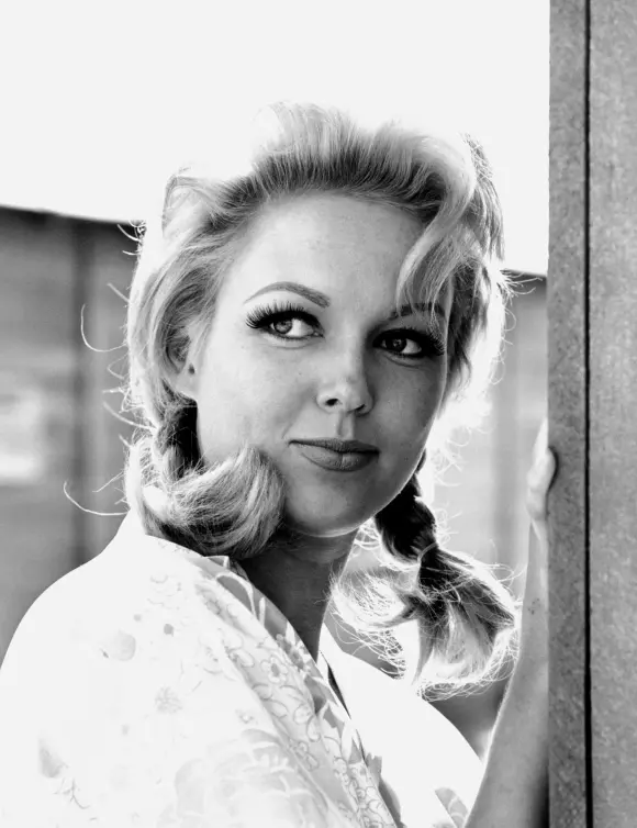 Hogan's Heroes Cast: "Fräulein Helga" actress Cynthia Lynn today age 2021 then now still alive