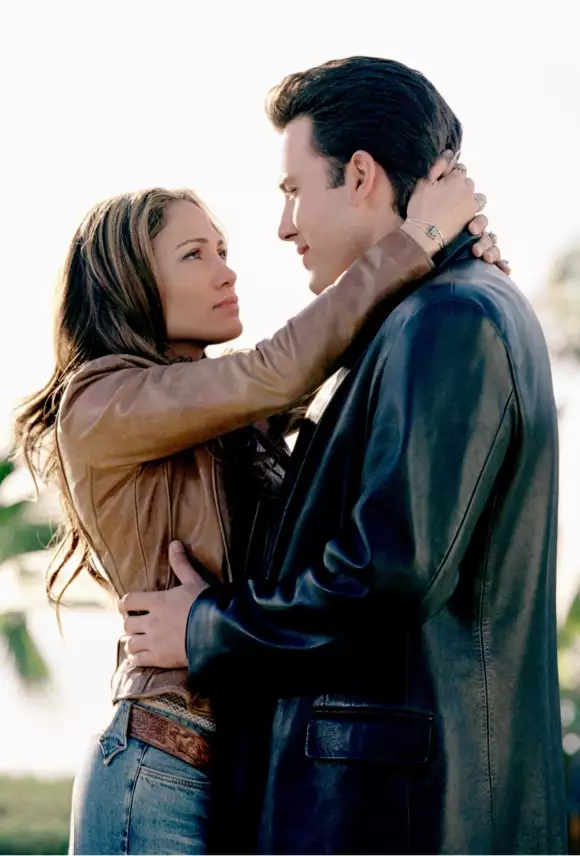 Jennifer Lopez and Ben Affleck in "Love with Risk" 2004