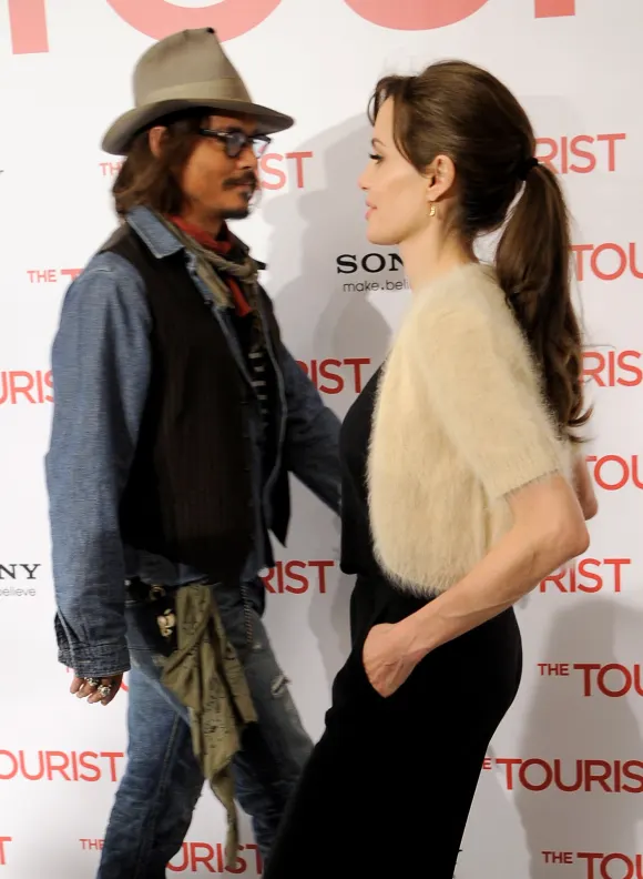 Johnny Depp supports Angelina Jolie in her impending divorce