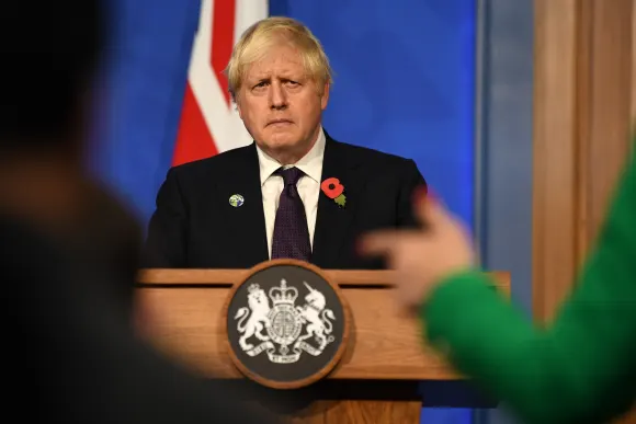 Boris Johnson says the Queen is "very well" despite recent health troubles back sprain injury news latest update health 2021 royal family Remembrance Sunday