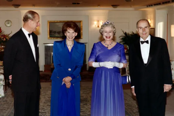 FRANCE-ELISABETH II-MITTERRAND