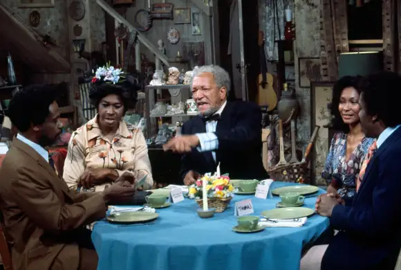 SANFORD AND SON, from left: Raymond Allen, LaWanda Page, Redd Foxx, Marlene Clark, Demond Wilson, The Engagement Man Alw