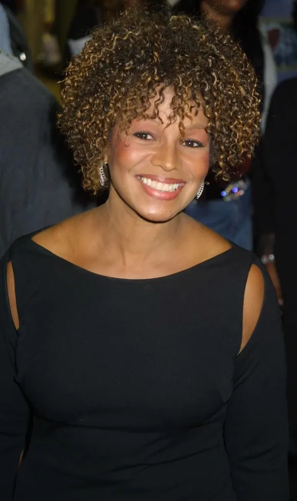 Rebbie Jackson, 2001. Photo par John Barrett/PHOTOlink/Everett Collection (Rebbie Jackson1183) Pour les crédits d'utilisation, veuillez nous contacter.