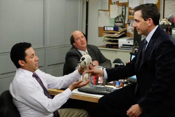 THE OFFICE, (de izquierda a derecha): Oscar Núñez, Brian Baumgartner, Steve Carell
