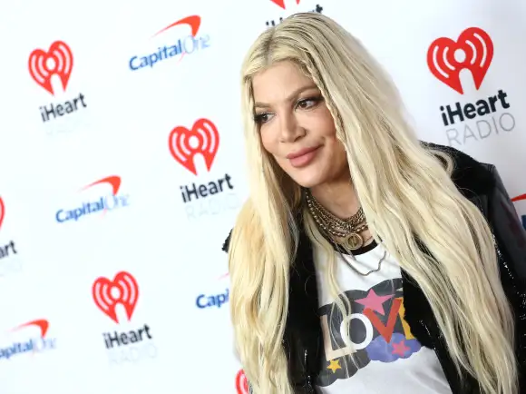 Tori Spelling on the red carpet today, actress, 2023