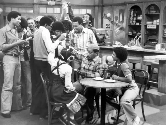 WHAT S HAPPENING!!, Ernest Thomas, Shirley Hemphill, Danielle Spencer, Fred Berry, Haywood Nelson in episode Disco Dolla