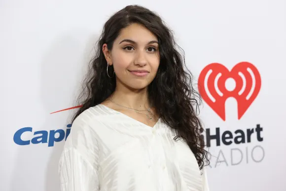 Alessia Cara: el ascenso a la fama de la cantante canadiense
