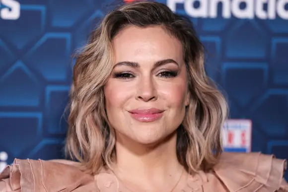 American actress Alyssa Milano arrives at The 'Players Party' 2022 Co-Hosted By Michael Rubin, MLBPA