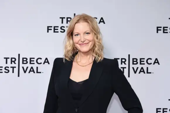 Anna Gunn in 2016
