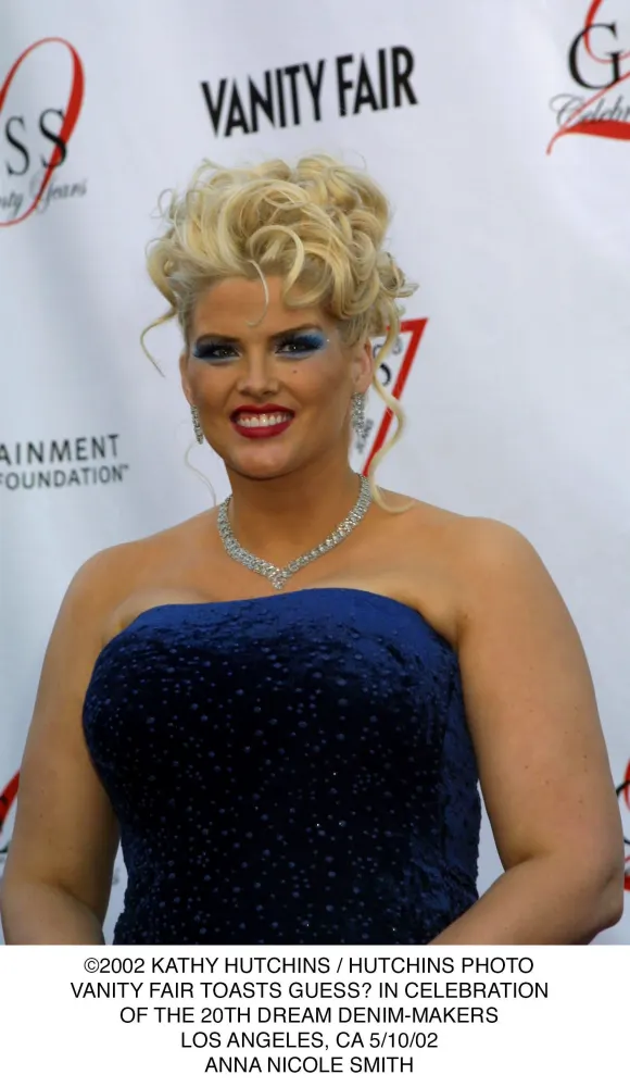 2002 KATHY HUTCHINS / HUTCHINS PHOTO.VANITY FAIR TOASTS GUESS? IN CELEBRATION.OF THE 20TH DREAM DENIM-MAKERS.LOS ANGELES