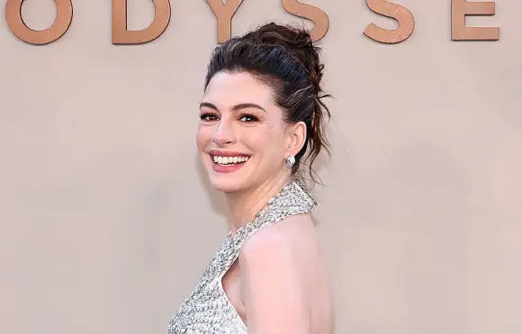 Anne Hathaway