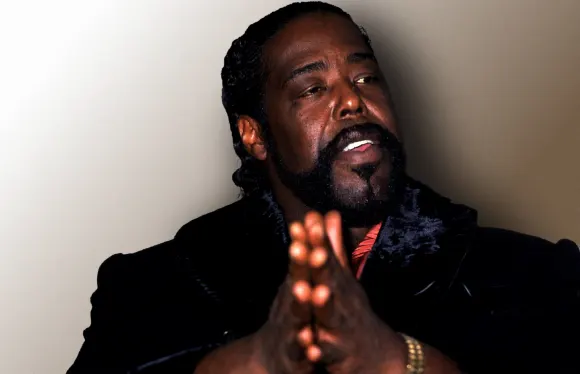 1/ Portrait: Barry White, Sänger, Blues, Soul, Musik, (Porträt), aneinandergelegte Hände, BERLIN DEUTSCHLAND, GERMANY **