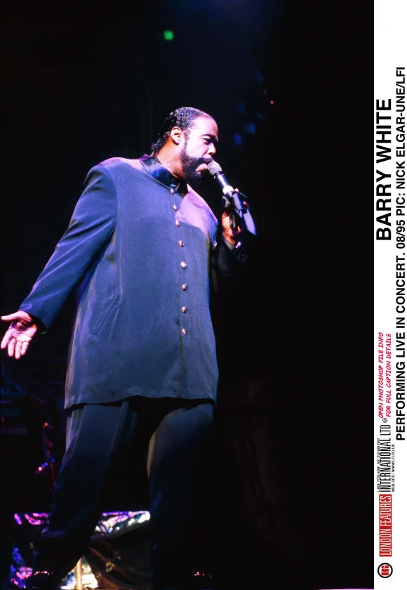 BARRY WHITE PERFORMING LIVE IN CONCERT. 08/95 -UNE/ BARRY WHITE PERFORMING LIVE IN CONCERT. 08/95 -UNE/, PUBLICATIONxNOT