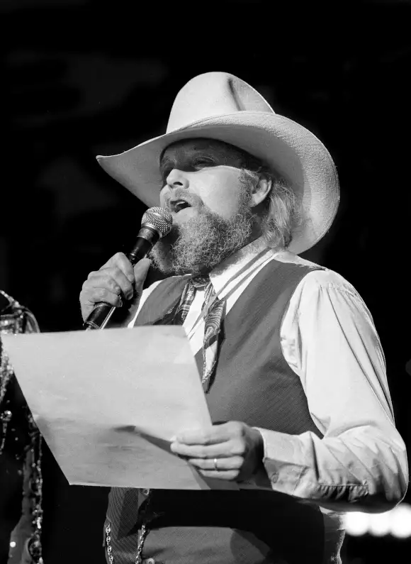 Syndication: The Tennessean Country-rocker Charlie Daniels does his job as the guest ringmaster during the Ringling Brot