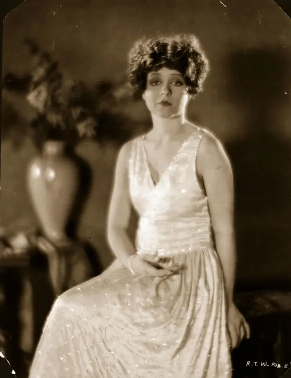 Clara Bow