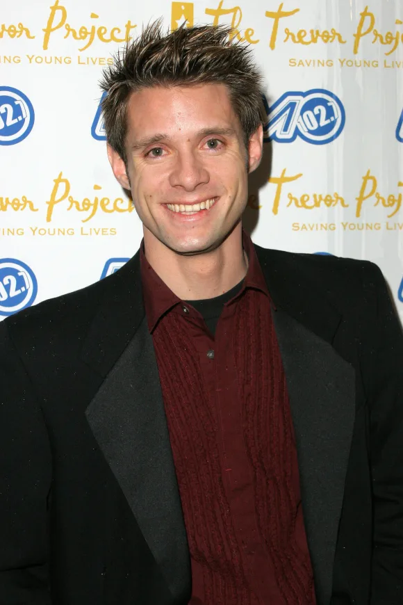 at Trevor Project's "Cracked Xmas 7" honoring Debra Messing and Megan Mullally at The Wiltern LG, Los Angeles, CA. 12-05-04