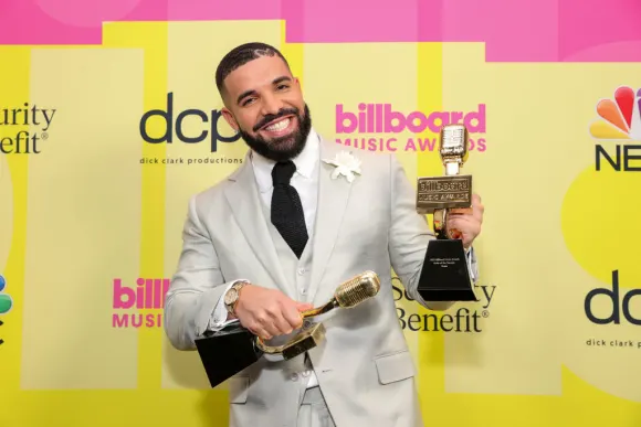 Drake Withdraws Grammy Nominations