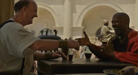 Tim McInnerny and Denzel Washington in 'Gladiator II'