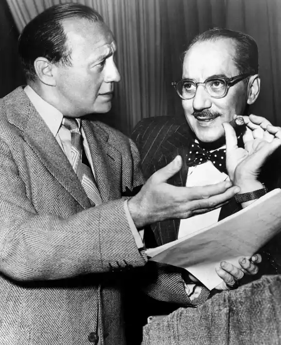 JACK BENNY PROGRAM, Jack Benny, Groucho Marx, 1950-65 Courtesy Everett Collection !ACHTUNG AUFNAHMEDATUM GESCHÄTZT! PUBL