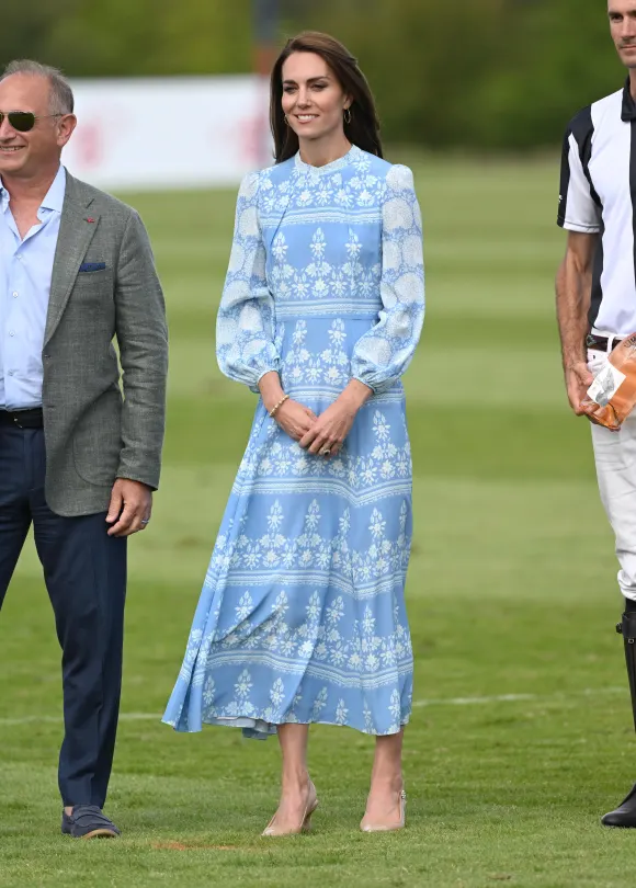 Duchess Kate trick long legs polo