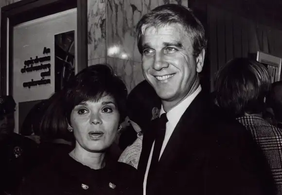 LESLIE NIELSEN with wife Supplied by Photos inc PUBLICATIONxINxGERxSUIxAUTxONLY ZUMAg49_