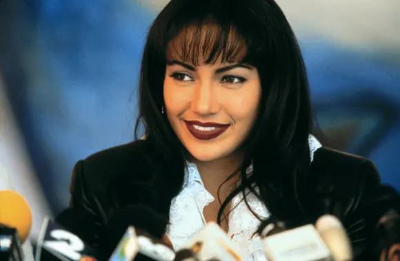 Jennifer Lopez Characters: Selena Quintanilla-Perez Film: Selena (USA 1997) Director: Gregory Nava 21 March 1997 PUBLICA