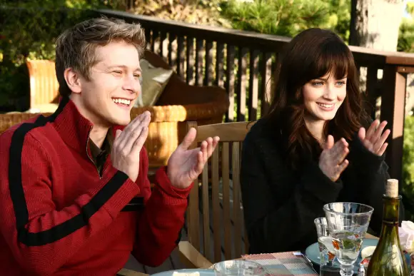 Alexis Bledel and Matt Czuchry in 'Gilmore Girls'.