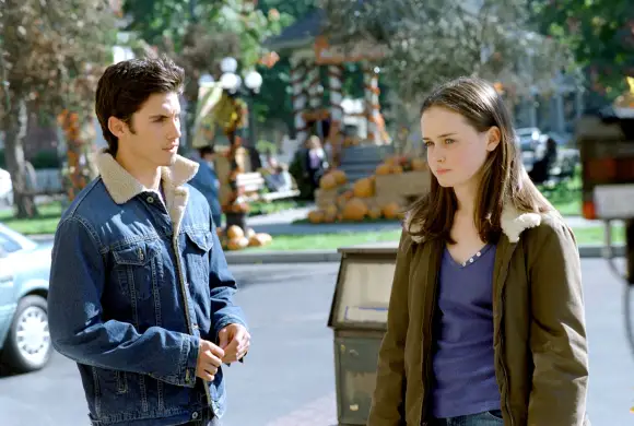 Alexis Bledel and Milo Ventimiglia in 'Gilmore Girls'.