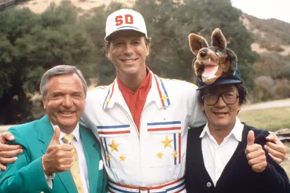 SUPER DAVE, Bob Einstein (center), Art Irizawa (right), 1987-1998, Showtime/courtesy Everett Collection Showtime Network
