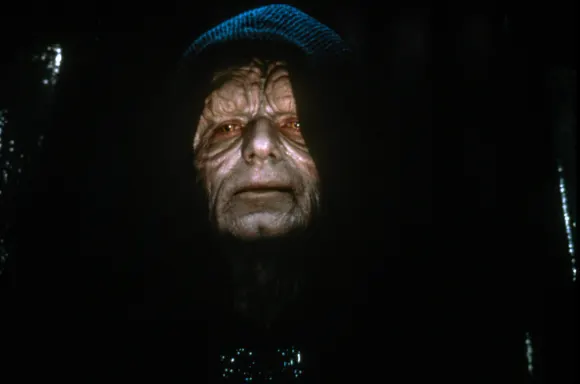 STAR WARS: EPISODE VI - RETURN OF THE JEDI, Ian McDiarmid as the Emperor, 1983 (image upgraded to 16.0 x 10.6 ) Ref:MSDR