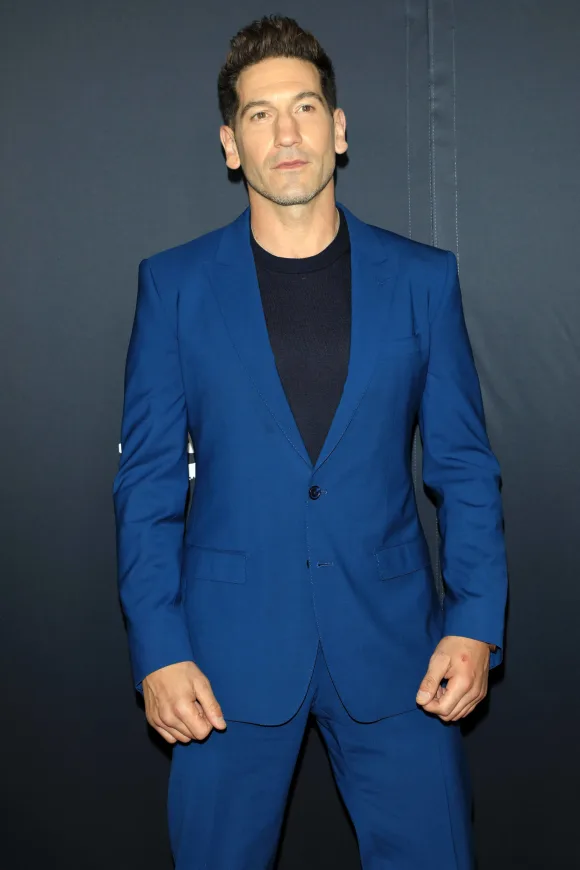 LOS ANGELES - NOV 14: Jon Bernthal at the AFI Fest Closing Night - King Richard Premiere at the TCL Chinese Theater IMAX