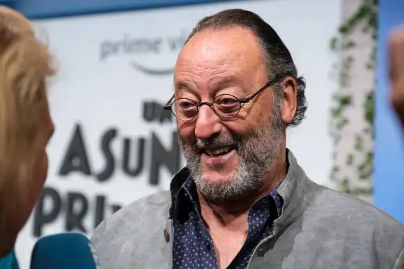 Jean Reno French actor Jean Reno poses upon his arrival at the premiere of the film A Private Matter at Callao Cinemas i