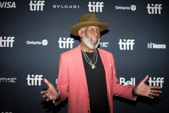 September 13, 2022, TORONTO, ON, CANADA: Actor Richard Roundtree poses for a photograph on the red carpet for the film,