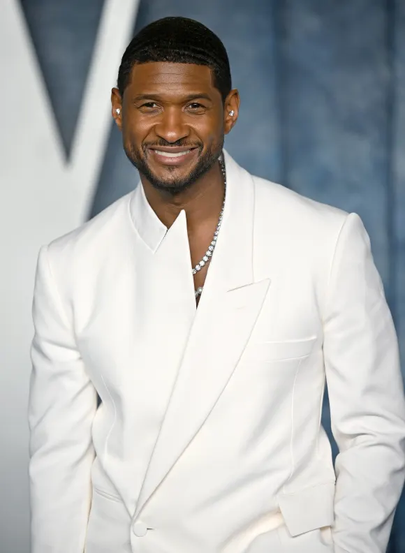 Usher arrives for the Vanity Fair Oscar Party at the Wallis Annenberg Center for the Performing Arts in Beverly Hills, C