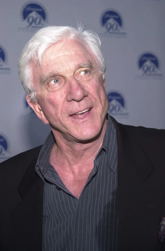 at the Paramount Pictures Celebrates 90th Anniversary with 90 stars for 90 years Los Angeles, CA 07-14-02 Leslie Nielsen
