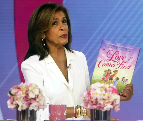 Celebrities at the Today Show Studios Featuring: Hoda Kotb Where: New York, United States When: 07 Nov 2023 Credit: Roge