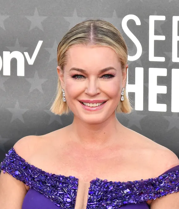 14 janvier 2024, Santa Monica, Ca, Usa : Rebecca Romijn assiste à la 29e édition des Critics Choice Awards au Barker Hangar o