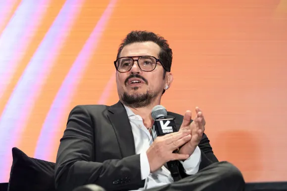 Syndication : Austin American-Statesman John Leguizamo, acteur et animateur de l'émission Leguizamo Does America, s'exprime lors d'une conférence de presse.