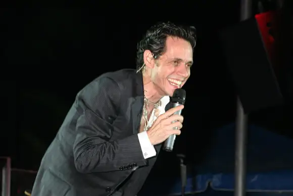 Marc Anthony est présent à la soirée OCEAN DRIVE &amp; MARKET AMERICA SUPER BOWL XLI PARTY, Pontiac Garage Stage, Miami, FL, Febru
