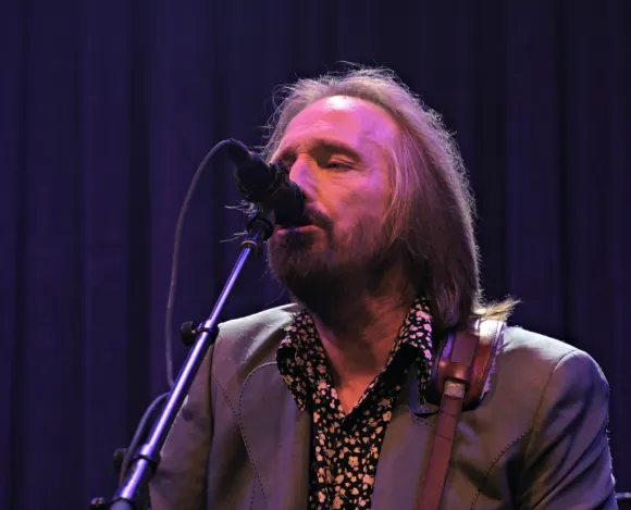 The Bonnaroo Music and Arts Festival - Tom Petty and the Heartbreakers in concert
