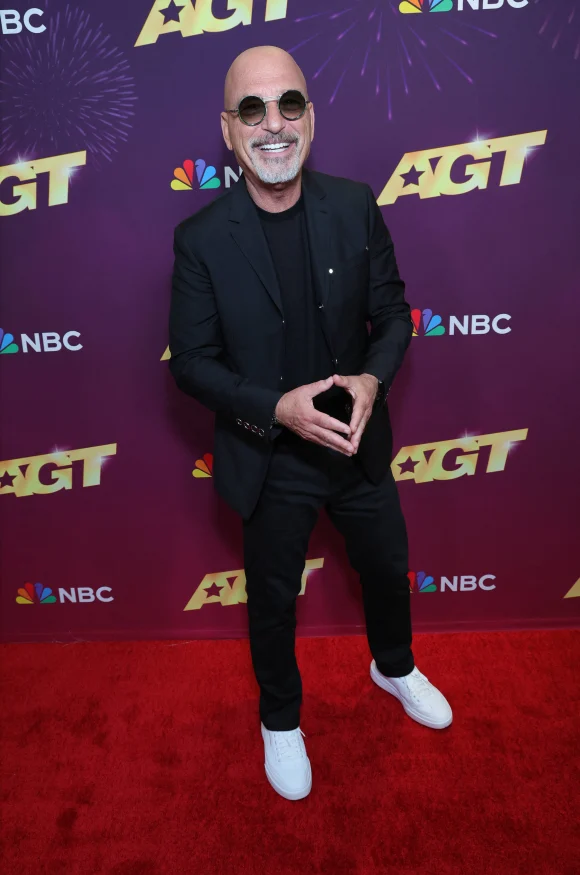 America s Got Talent Season 19 Quarterfinals - LA Howie Mandel, At America s Got Talent Season 19 Quarterfinals 1 Red Ca