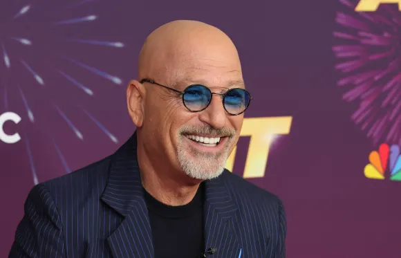 America s Got Talent Season 19 Quarterfinals 2 - LA Howie Mandel, At America s Got Talent Season 19 Quarterfinals 2 Red