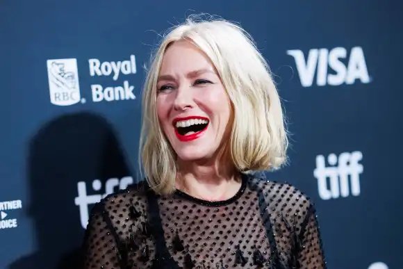 Entertainment Bilder des Tages September 10, 2024, Toronto, On, Canada: Naomi Watts arrives on the red carpet for the fi